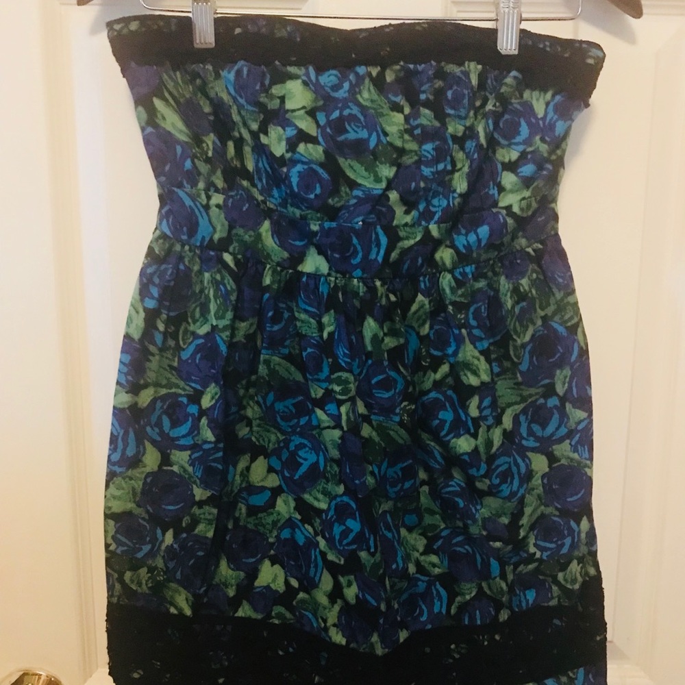 Urban Outfitters Floral Strapless Dress Size 4